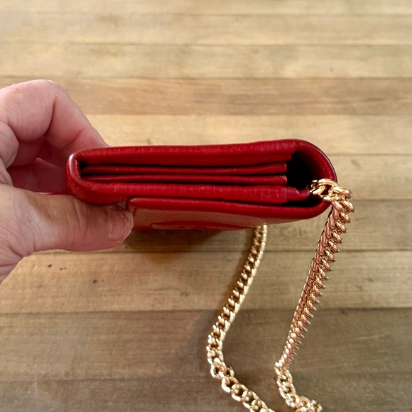 Gucci Red Pebbled Leather Soho Long Wallet w Gold Chain - Picture 5 of 15